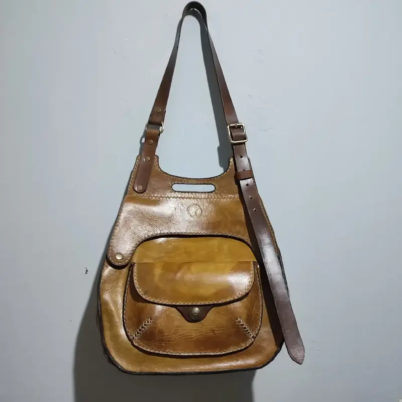 Handmade Leather Shoulder Bag S008