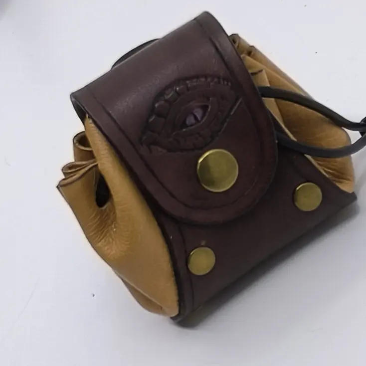 PB005 Pouch - Image 17