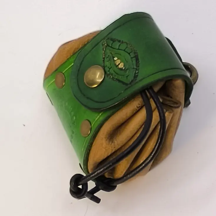 PB005 Pouch - Image 23